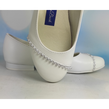 Buty komunijne. Cyrkonie